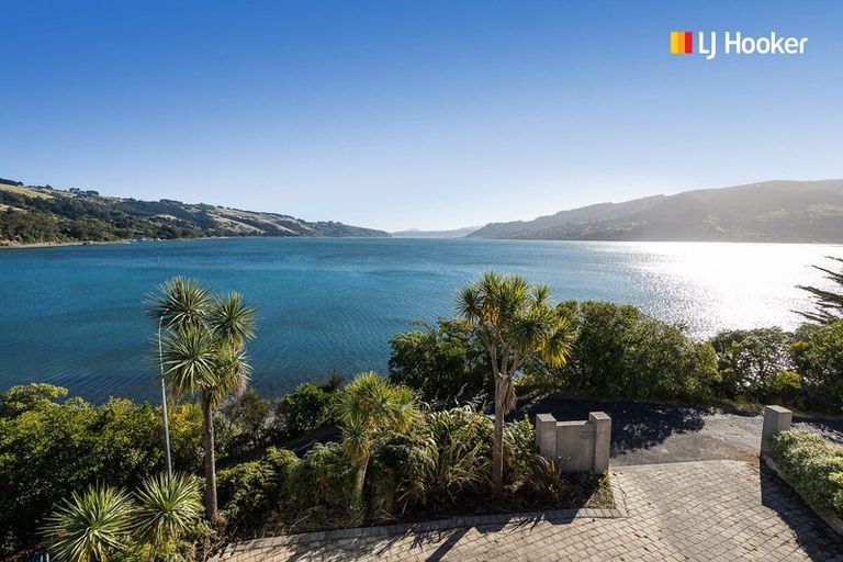 Photo of property in 4 Bewley Avenue, Macandrew Bay, Dunedin, 9014