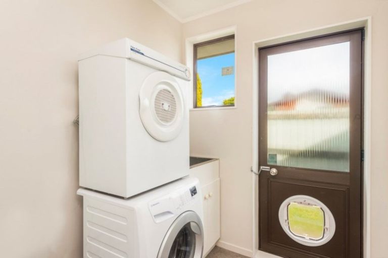 Photo of property in 5a Warwick Avenue, St Andrews, Hamilton, 3200