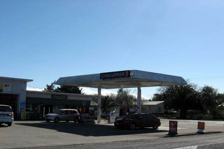 Photo of property in 232 Main Street, Greytown, 5712