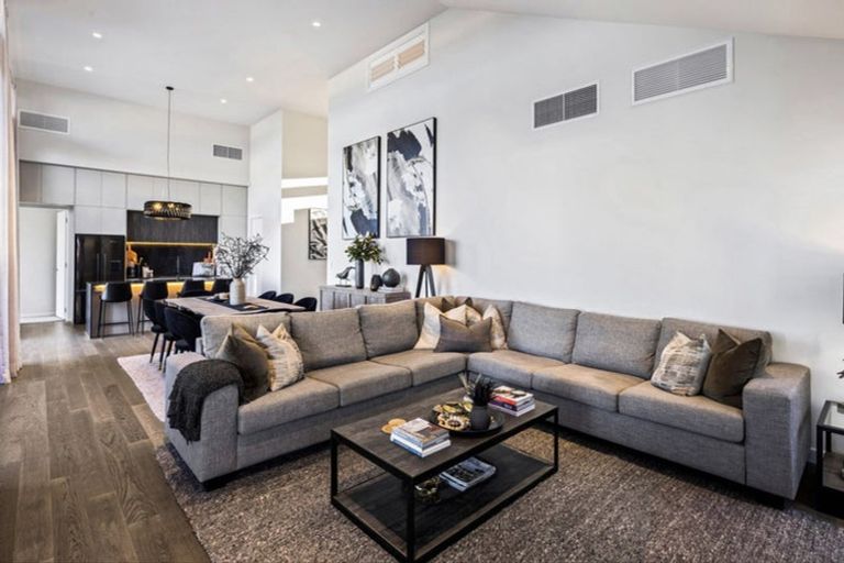 Photo of property in 13 Awatea Drive, Whitianga, 3510