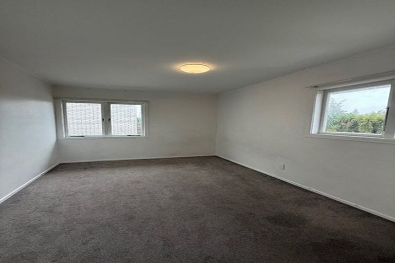 Photo of property in 34 Titoki Street, Te Atatu Peninsula, Auckland, 0610