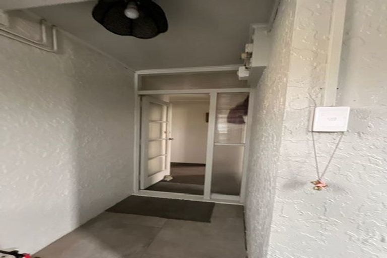 Photo of property in 10 George Street, Waitara, 4320