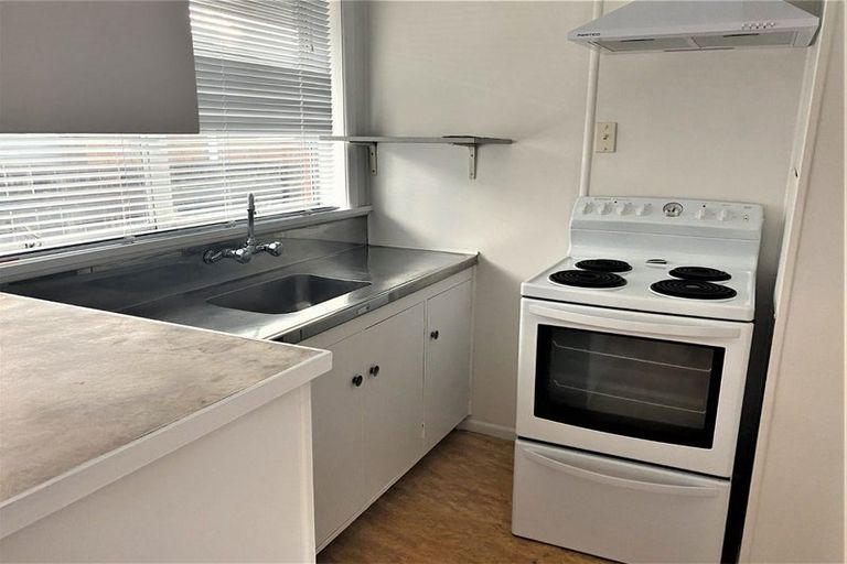 Photo of property in 50 Seabrook Avenue, New Lynn, Auckland, 0600