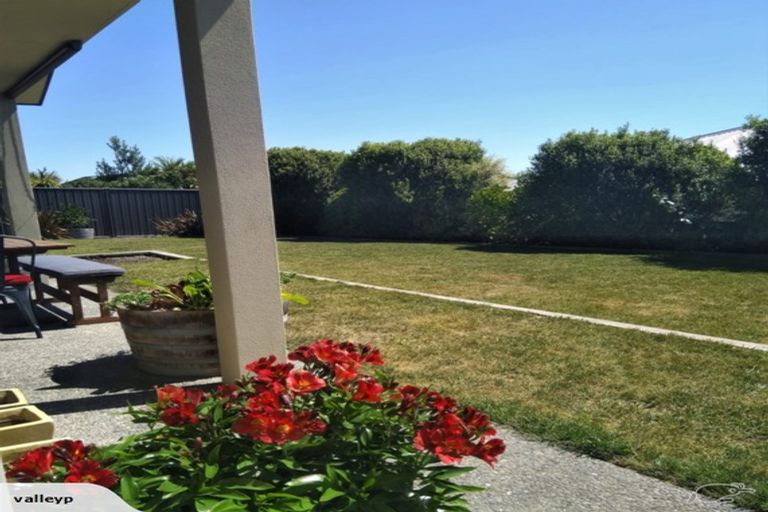 Photo of property in 19 Karoola Place, Havelock North, 4130