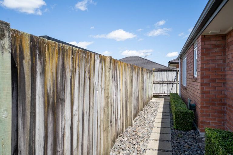 Photo of property in 9 Walter Court, Cambridge, 3434