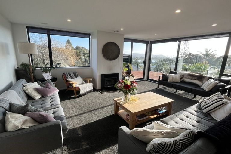 Photo of property in 2 Pohutukawa Avenue, Red Beach, 0932