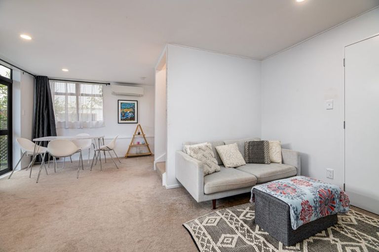 Photo of property in 5 Derwent Crescent, Titirangi, Auckland, 0604