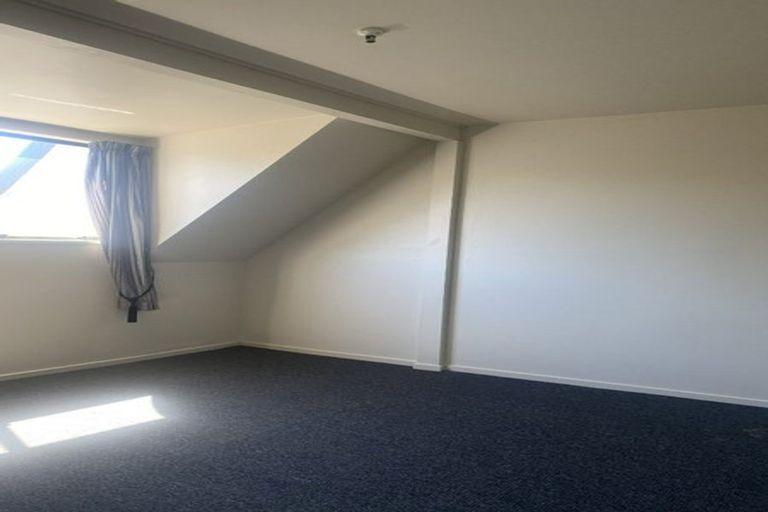 Photo of property in 2/35 Brockworth Place, Riccarton, Christchurch, 8011