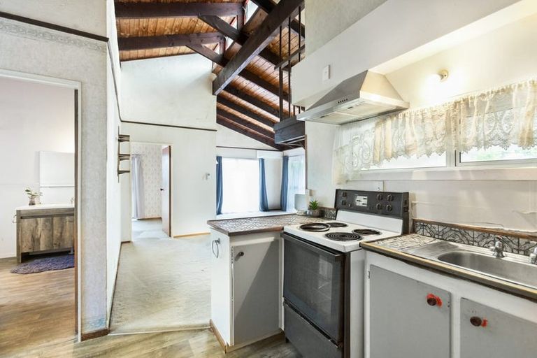 Photo of property in 1/23 Craigbank Avenue, New Lynn, Auckland, 0600