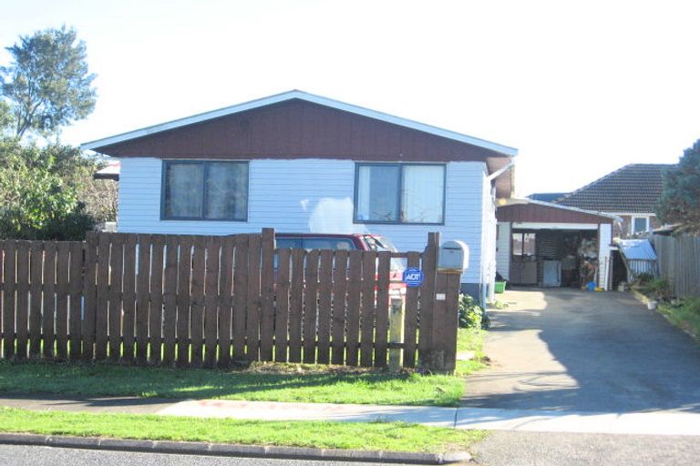 Photo of property in 22 Addington Avenue, Manurewa, Auckland, 2102