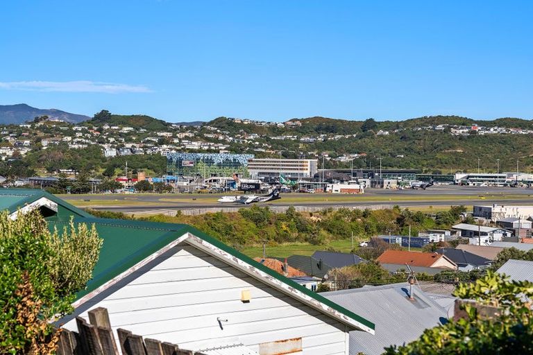 Photo of property in 42 Tirangi Road, Rongotai, Wellington, 6022