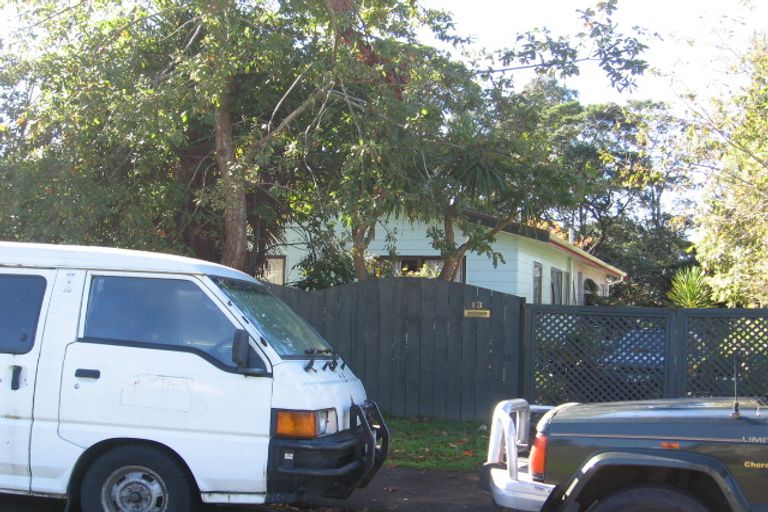 Photo of property in 13 Coey Place, Glen Eden, Auckland, 0602