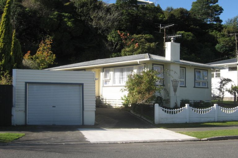 Photo of property in 67 Thomas Street, Stokes Valley, Lower Hutt, 5019