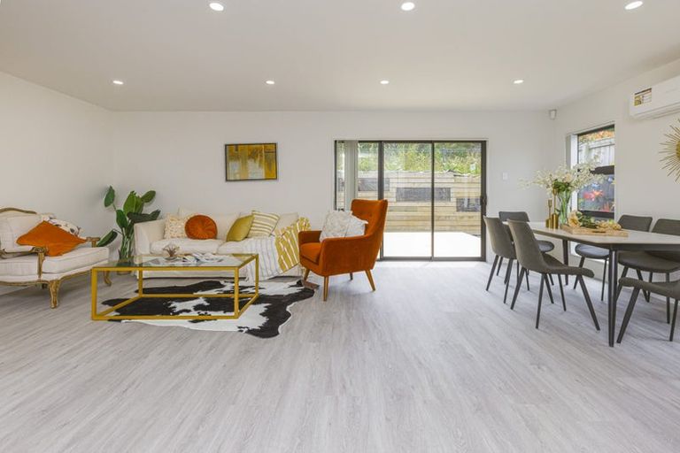 Photo of property in 2 Awaiti Way, Orewa, 0931