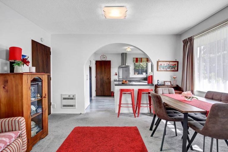 Photo of property in 1/14 Gatonby Place, Avonhead, Christchurch, 8042