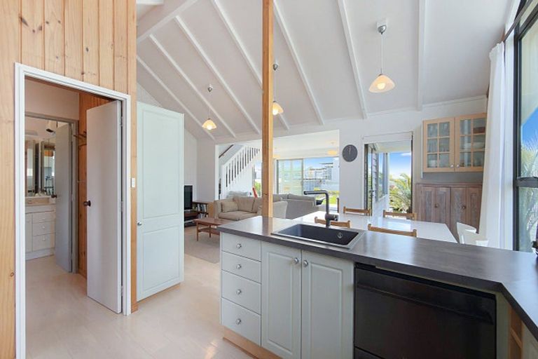 Photo of property in 107 Pohutukawa Crescent, Whangamata, 3620