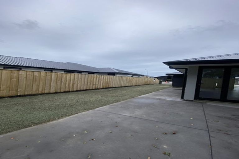 Photo of property in 19 Crossley Avenue, Woodend, 7610