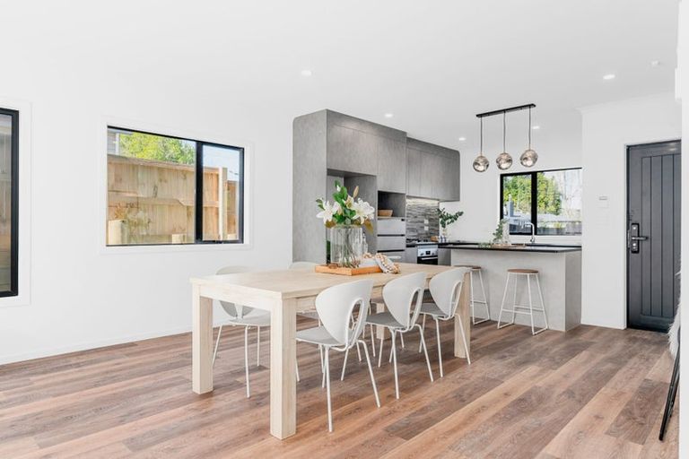 Photo of property in 1/146 Rimu Street, Maeroa, Hamilton, 3200