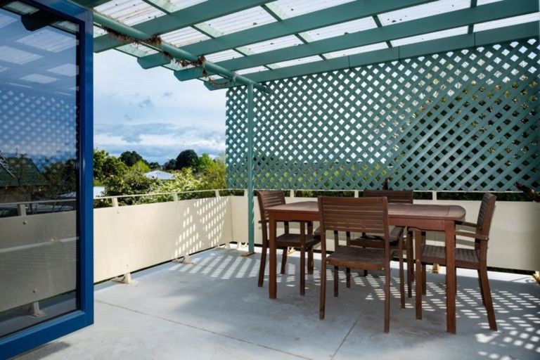 Photo of property in 24 Valerie Street, Clive, 4102