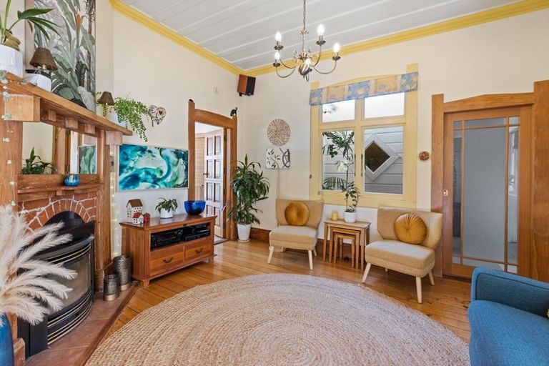 Photo of property in 128 Charles Street, Westshore, Napier, 4110