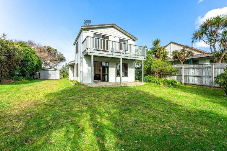 Photo of property in 54 Dixie Street, Te Horo Beach, Otaki, 5581