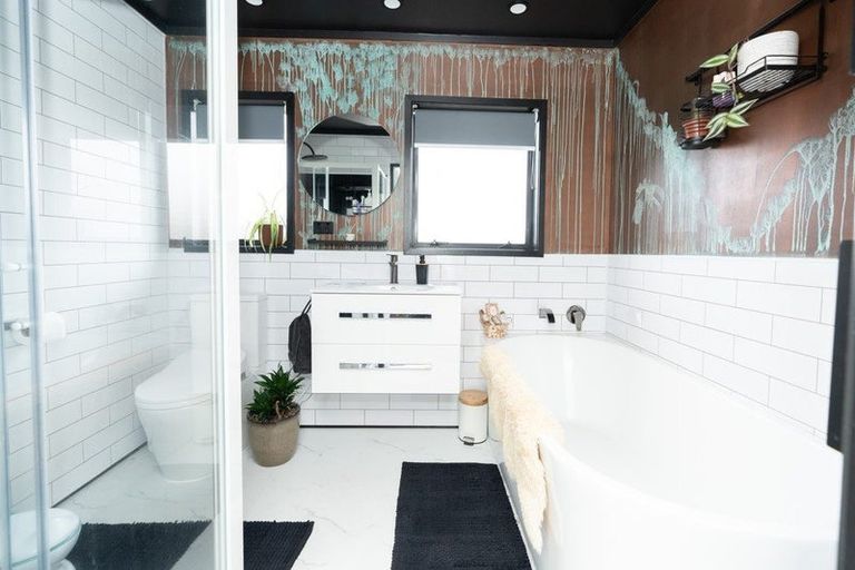 Photo of property in 25 Garland Drive, St Andrews, Hamilton, 3200