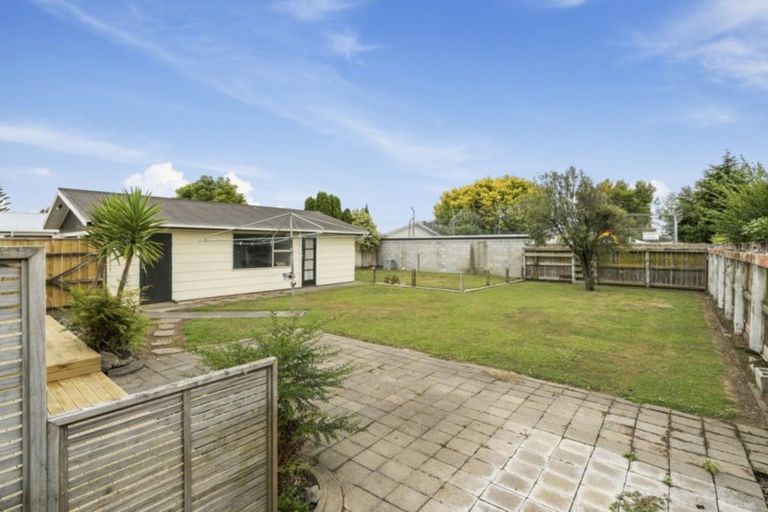 Photo of property in 41 Somerset Crescent, Highbury, Palmerston North, 4412