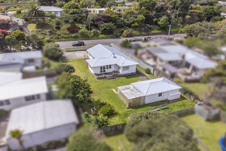 Photo of property in 233 Matai Road, Raumati Beach, Paraparaumu, 5032