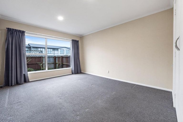 Photo of property in 2/73a Harewood Road, Papanui, Christchurch, 8053