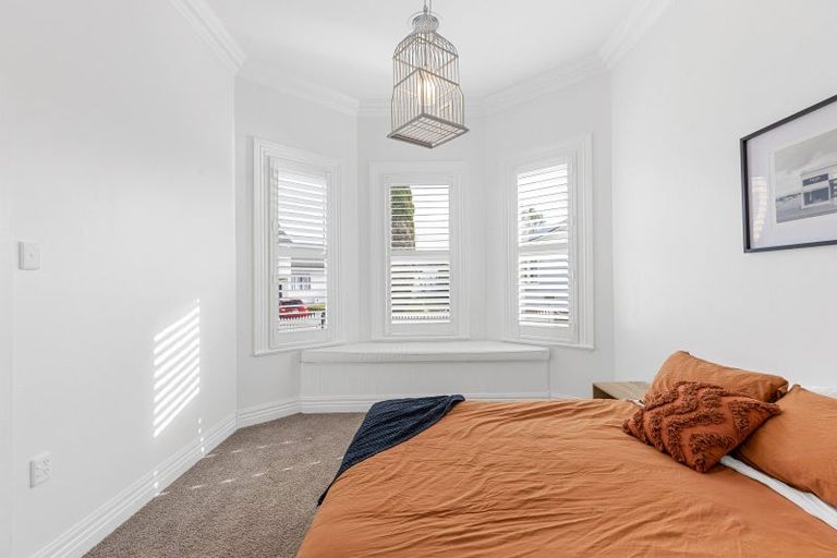 Photo of property in 17 Perrin Place, Kelvin Grove, Palmerston North, 4414