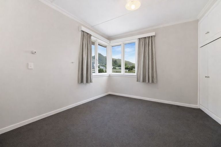 Photo of property in 102 Thompson Street, Queenstown, 9300