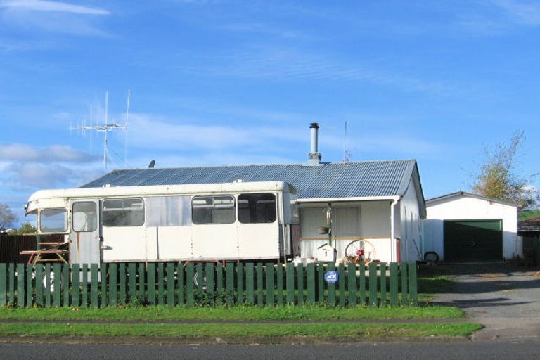 Photo of property in 1 Papanui Street, Tokoroa, 3420