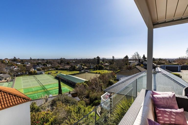 Photo of property in 14 Upper Crichton Terrace, Cashmere, Christchurch, 8022