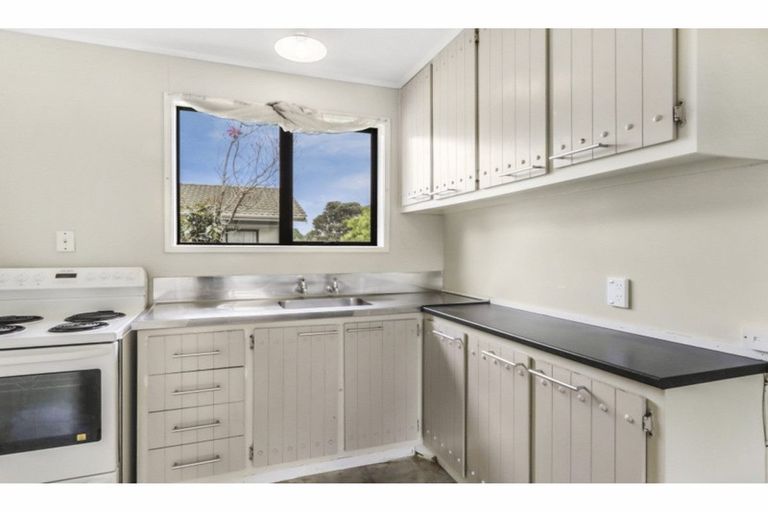 Photo of property in 1/46 Taitimu Drive, Weymouth, Auckland, 2103