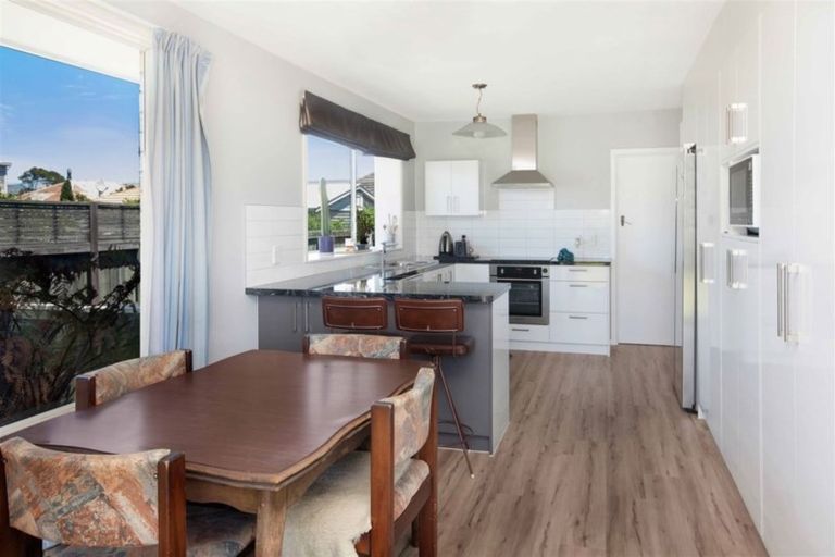 Photo of property in 9 Estuary Road, New Brighton, Christchurch, 8061