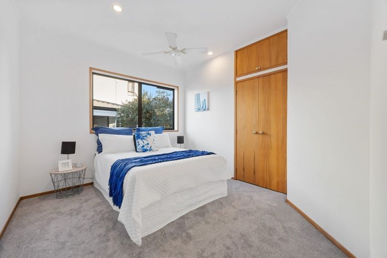 Photo of property in 3 Marlin Street, West Harbour, Auckland, 0618