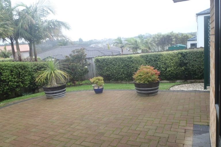 Photo of property in 6 Roy Maloney Drive, Henderson, Auckland, 0612