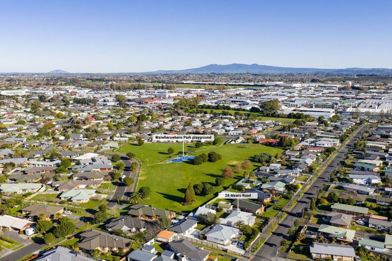 Photo of property in 28 Mears Road, St Andrews, Hamilton, 3200