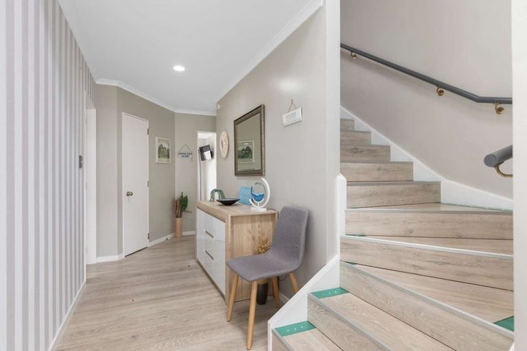 Photo of property in 26a Sunbrae Grove, Mount Maunganui, 3116