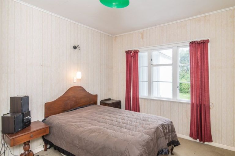 Photo of property in 19 Homebush Road, Khandallah, Wellington, 6035