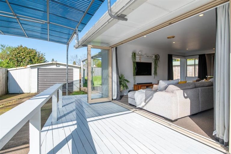 Photo of property in 6 Corilin Place, Mangakakahi, Rotorua, 3015