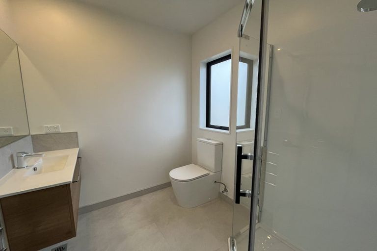 Photo of property in 3/4 Toru Street, Te Atatu Peninsula, Auckland, 0610