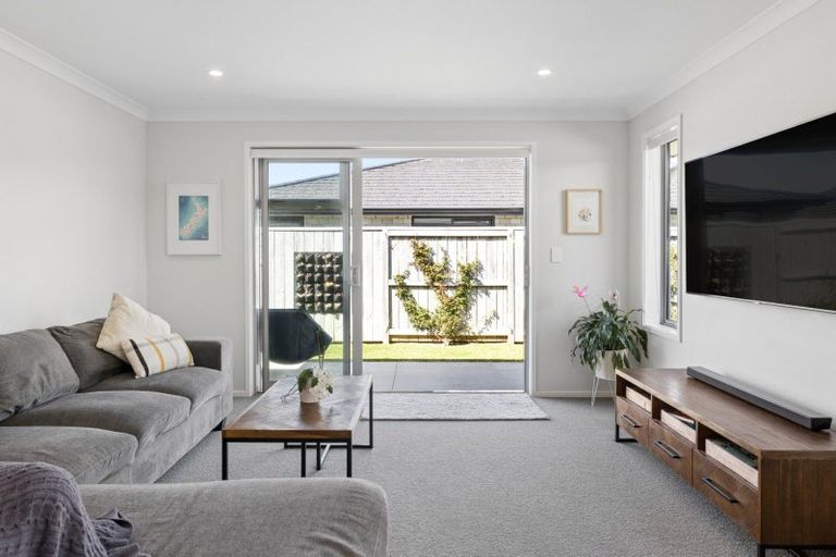 Photo of property in 29 Hills View Drive, Papamoa, 3118