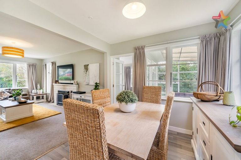 Photo of property in 15 Kennedy Grove, Stokes Valley, Lower Hutt, 5019