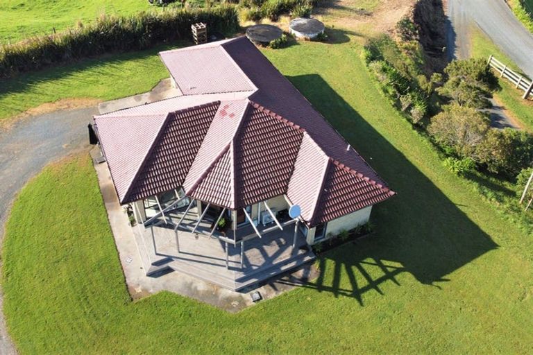 Photo of property in 120 North Camp Road, Waipu, 0582