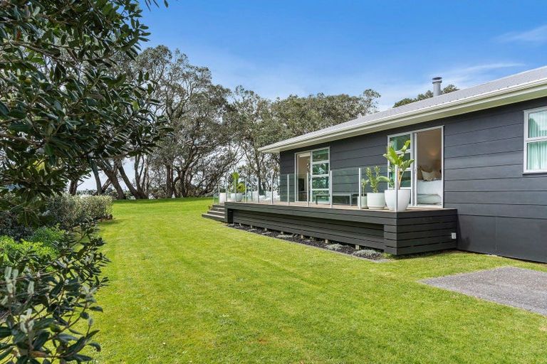 Photo of property in 113 Moana Anu Anu Avenue, Whangamata, 3620