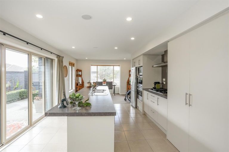 Photo of property in 25 Heathridge Place, Lincoln, 7608