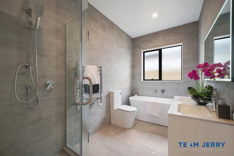 Photo of property in 99 Mutetai Road, Clarks Beach, 2122