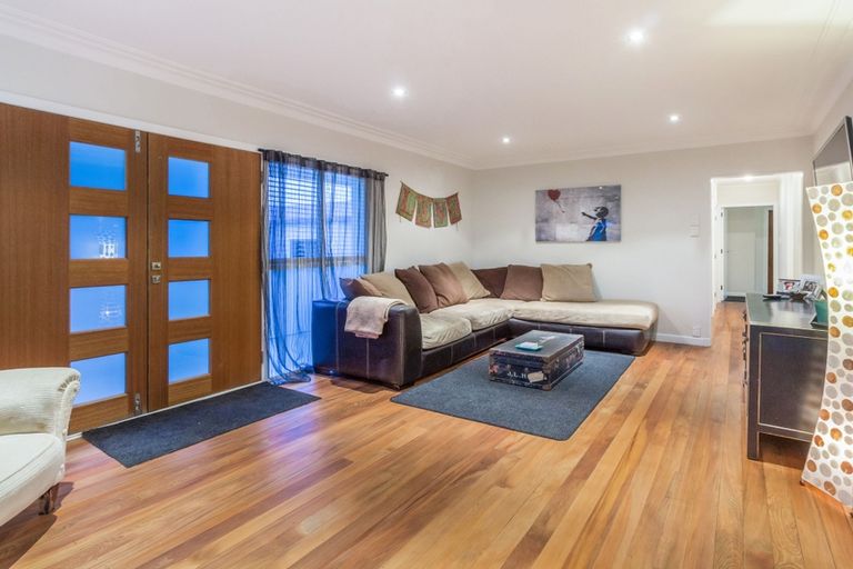 Photo of property in 91 Taikata Road, Te Atatu Peninsula, Auckland, 0610