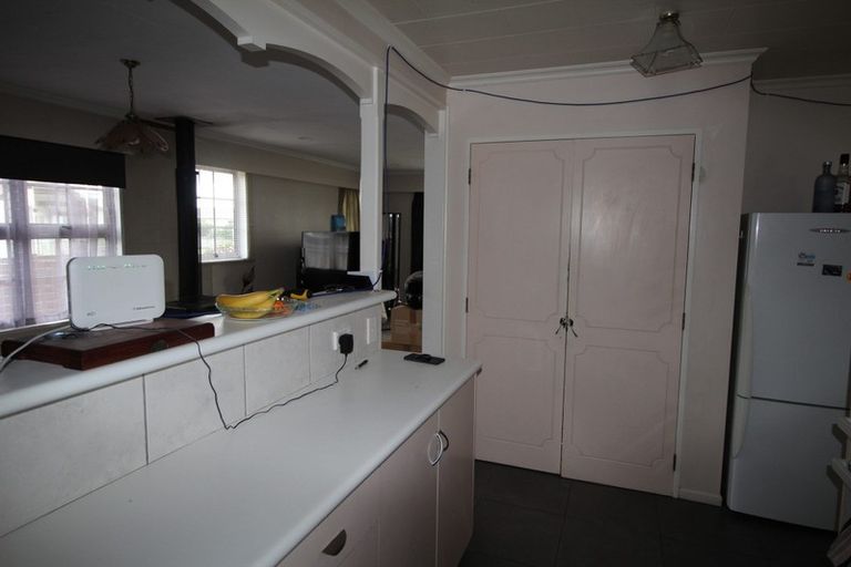 Photo of property in 27 Dunk Place, Milson, Palmerston North, 4414